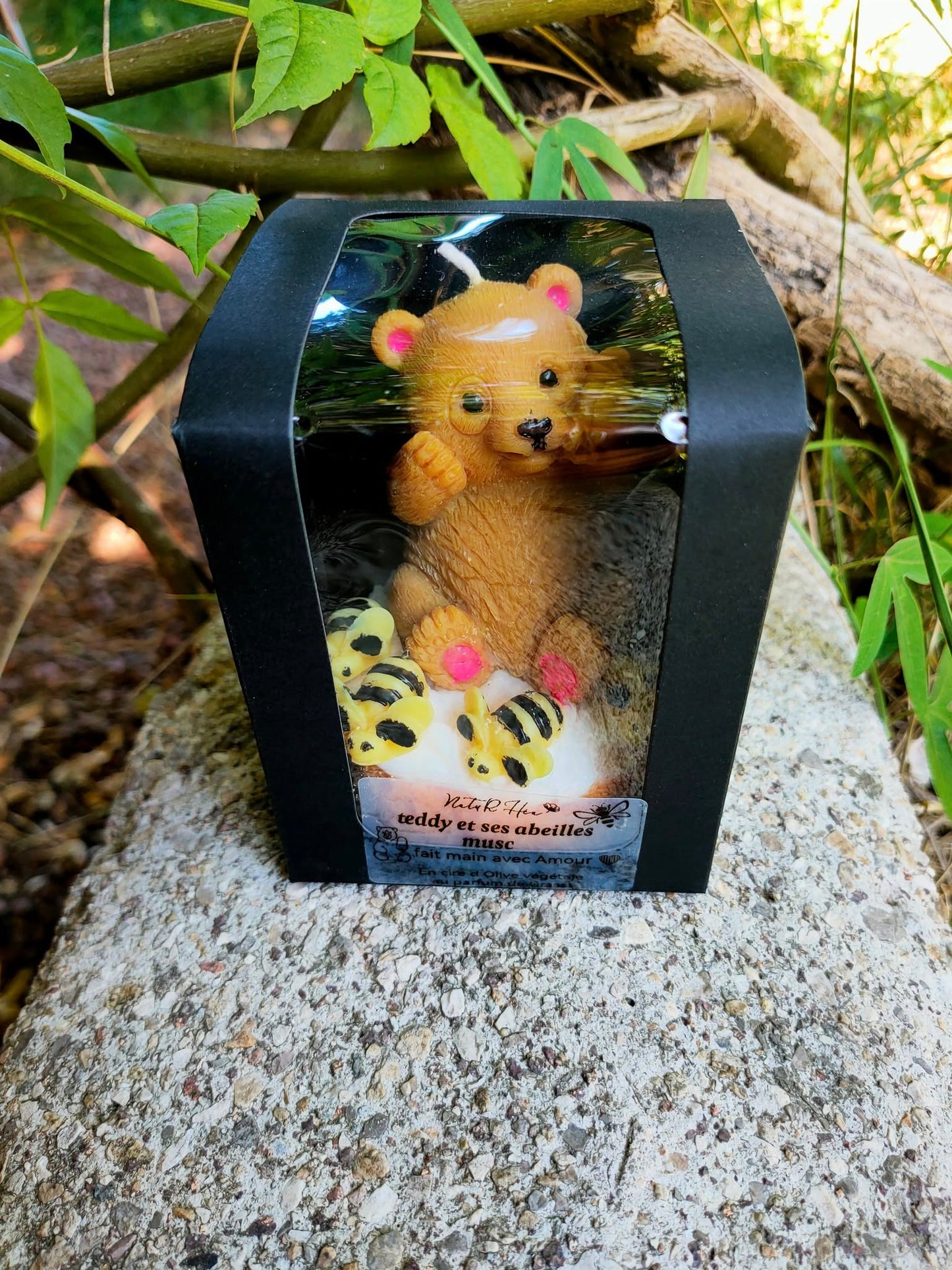 Teddy et ses abeilles