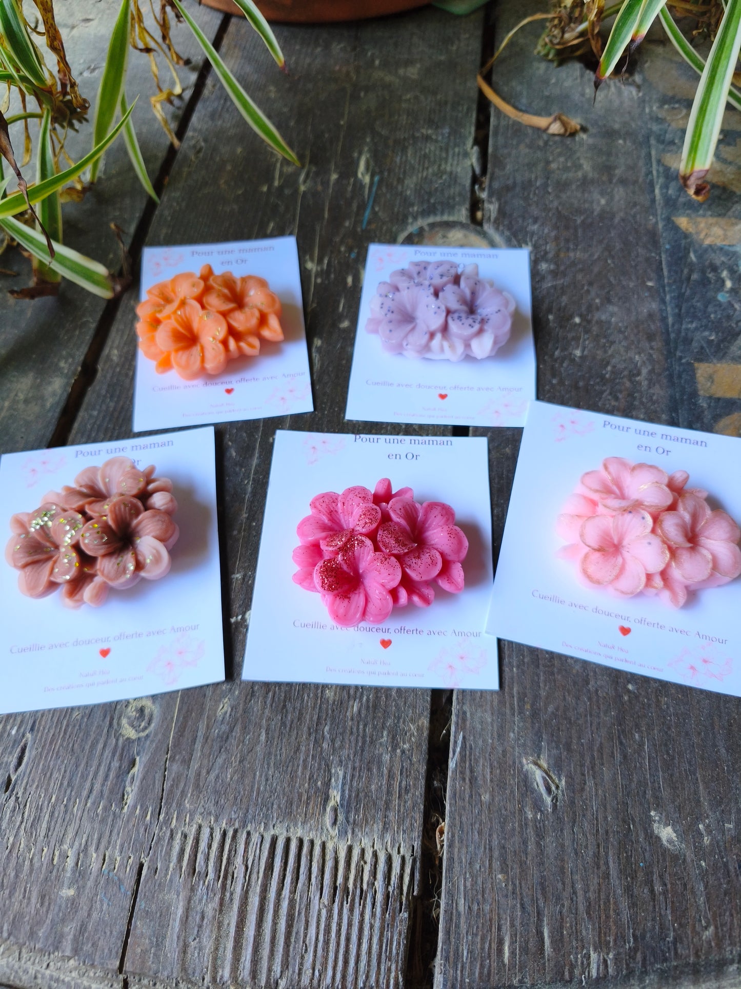 Fleur parfumée aimantée